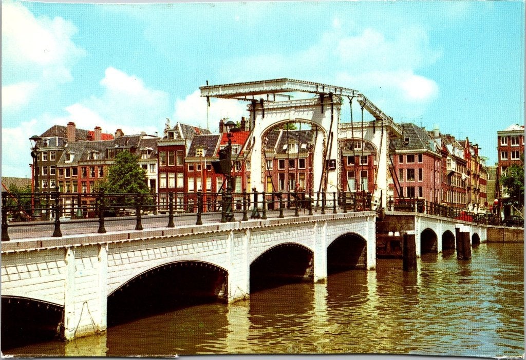 Amsterdam Magere Brug - 11 oude ansichtkaarten, Ophalen of Verzenden, 1960 tot 1980, Gelopen, Noord-Holland