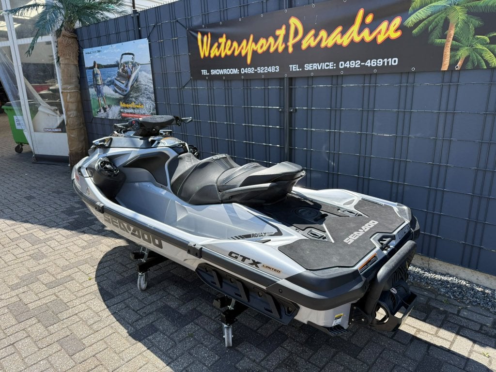 Sea-Doo GTX 300, Gebruikt, Benzine, 200 pk of meer