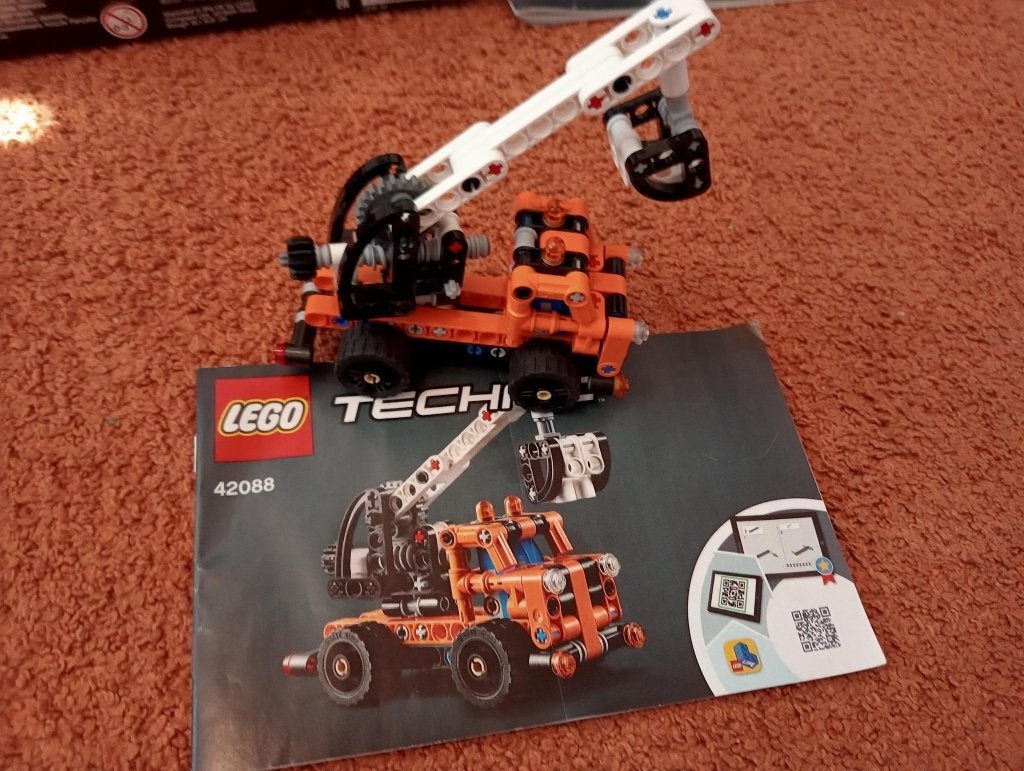 Lego Technic 42088 Hoogwerker met instructies, Lego, Compleet, Ophalen of Verzenden, Zo goed als nieuw