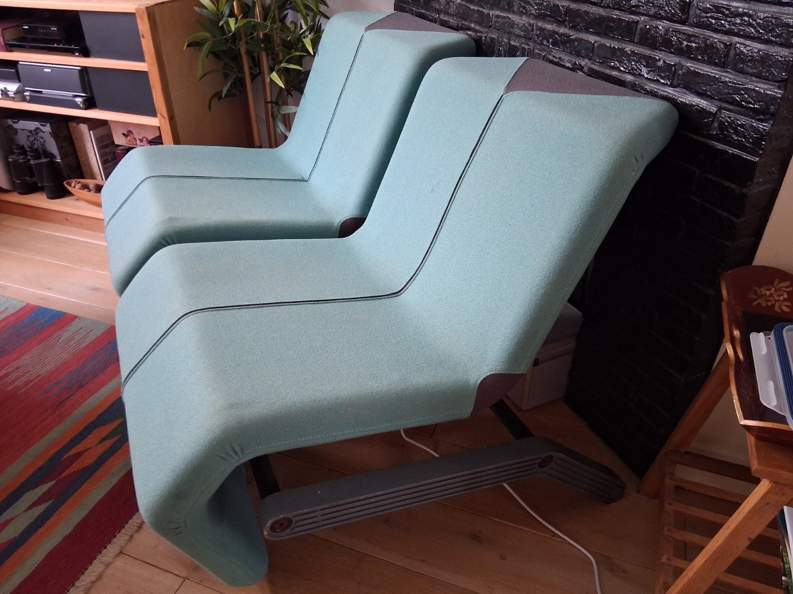 Set van Artifort ‘Belts’ Lounge Chairs Tweezitter + Eén-zit, Artifort, Gebruikt, Driepersoons, 75 tot 100 cm