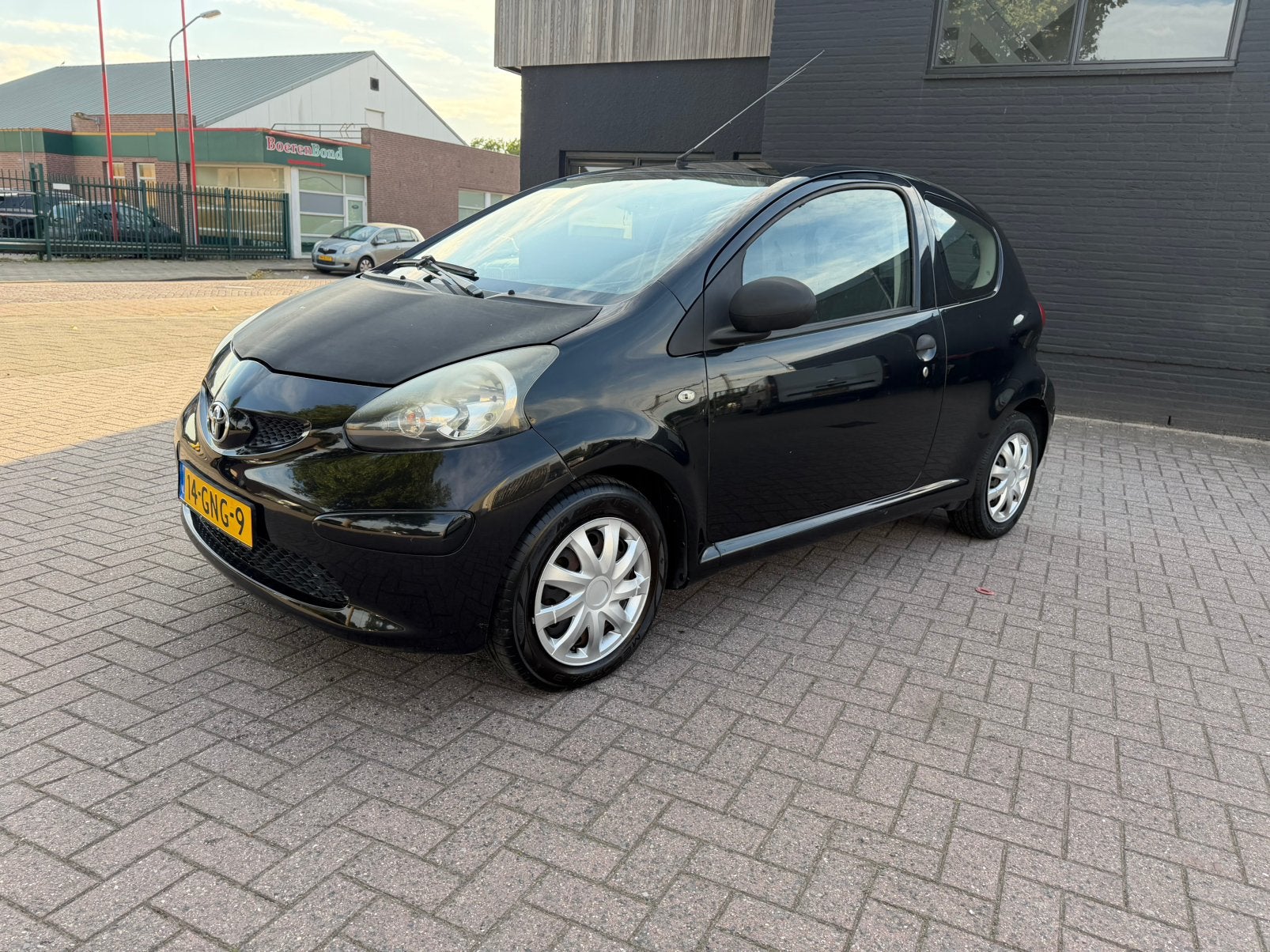 Toyota Aygo 1.0 12V Vvt-i 3DRS MMT 2008 Zwart, Voorwielaandrijving, Zwart, 4 stoelen, Origineel Nederlands