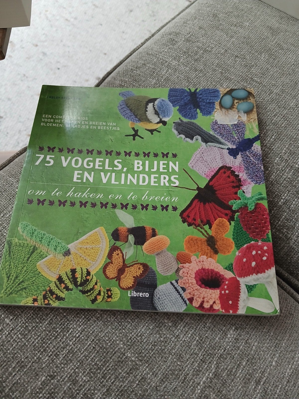 75 Vogels, Bijen en Vlinders om te haken en te breien, Ophalen of Verzenden, Zo goed als nieuw, Breien en Haken, Libero