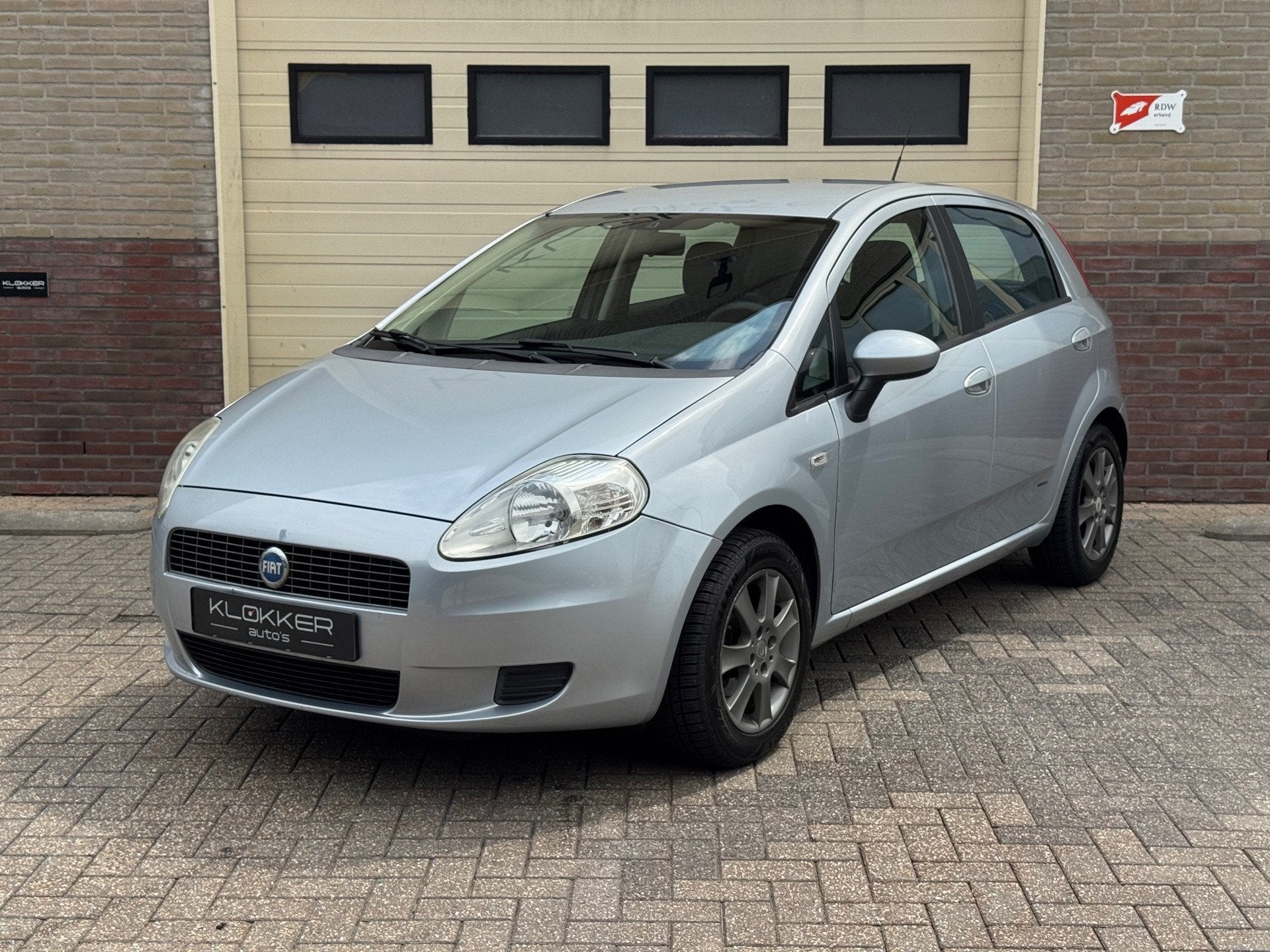 Fiat Grande Punto 1.2 Active Airco|APK 03-2027|NWE Koppeling, 1005 kg, Stof, 1242 cc, 4 cilinders