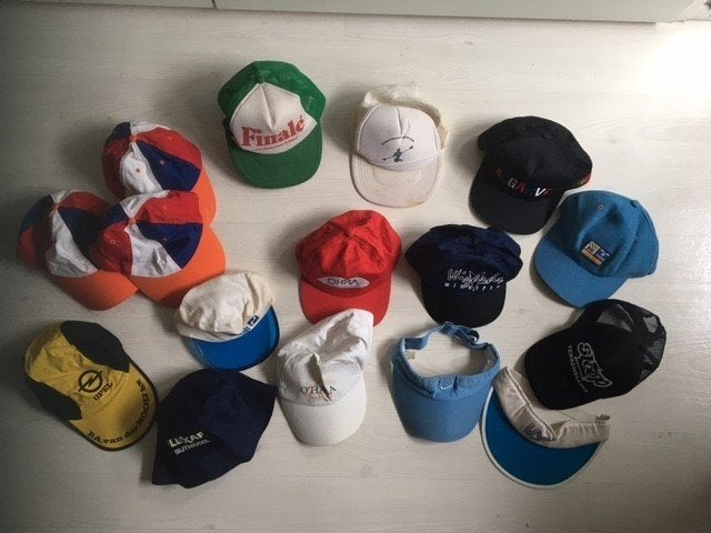 Petten, Ophalen of Verzenden, Zo goed als nieuw, Hoed, Pet, of Sjaal, Onbekend