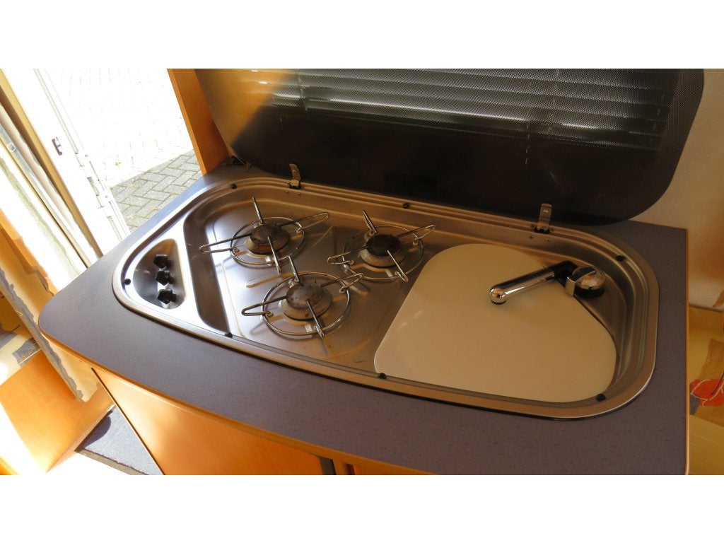 Foto 13 van Caravelair Antares Luxe 420 Bj 2001 Nu €3500