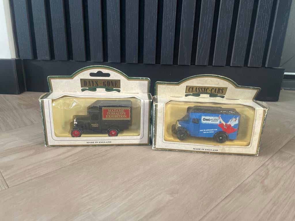 Days Gone & Classic Cars modelauto's (2 stuks), 1:50 of kleiner, Zo goed als nieuw, Truck, Ophalen