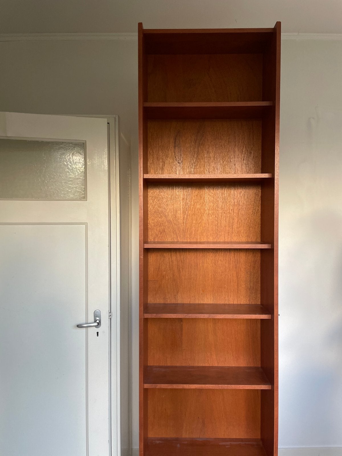 Gratis (al gedemonteerde) boekenkast, Blijdorp Rotterdam, Huis en Inrichting, Kasten | Boekenkasten, Ophalen, Met plank(en), 100 tot 150 cm