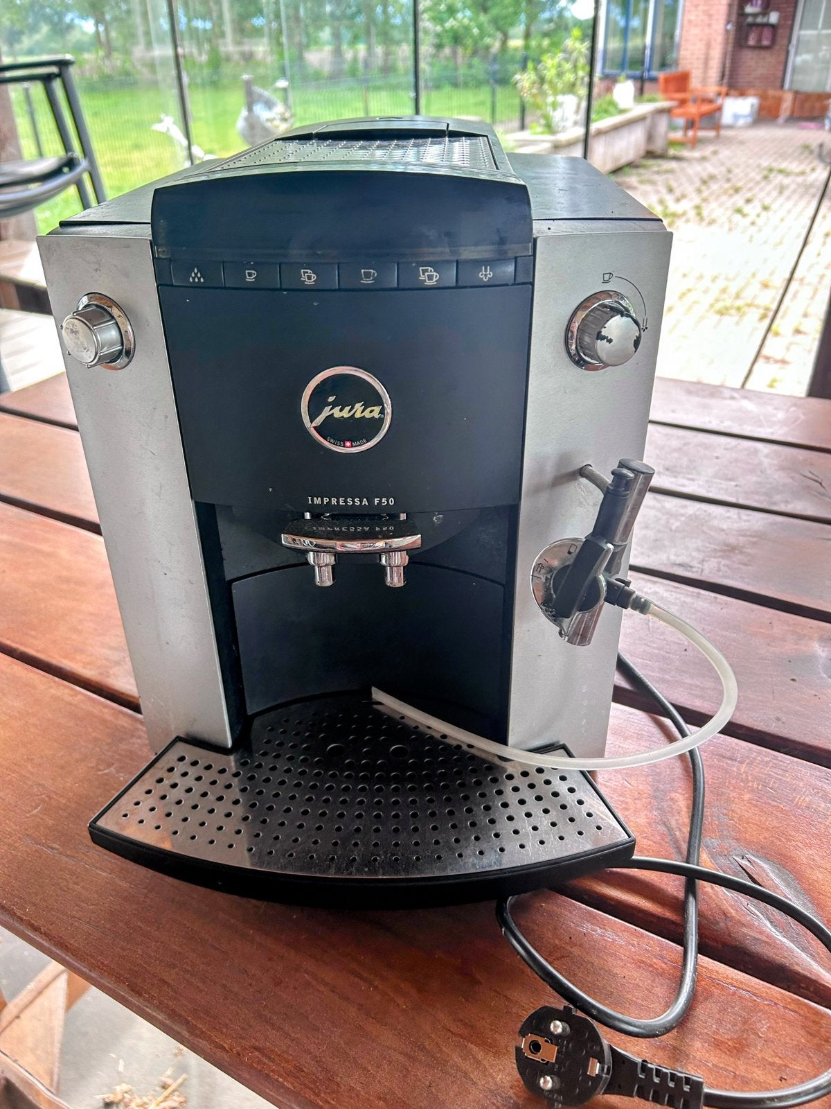 Defecte Jura Impressa F50 Espresso Apparaat - Gebruikt, Witgoed en Apparatuur, Koffiezetapparaten, Ophalen, Afneembaar waterreservoir