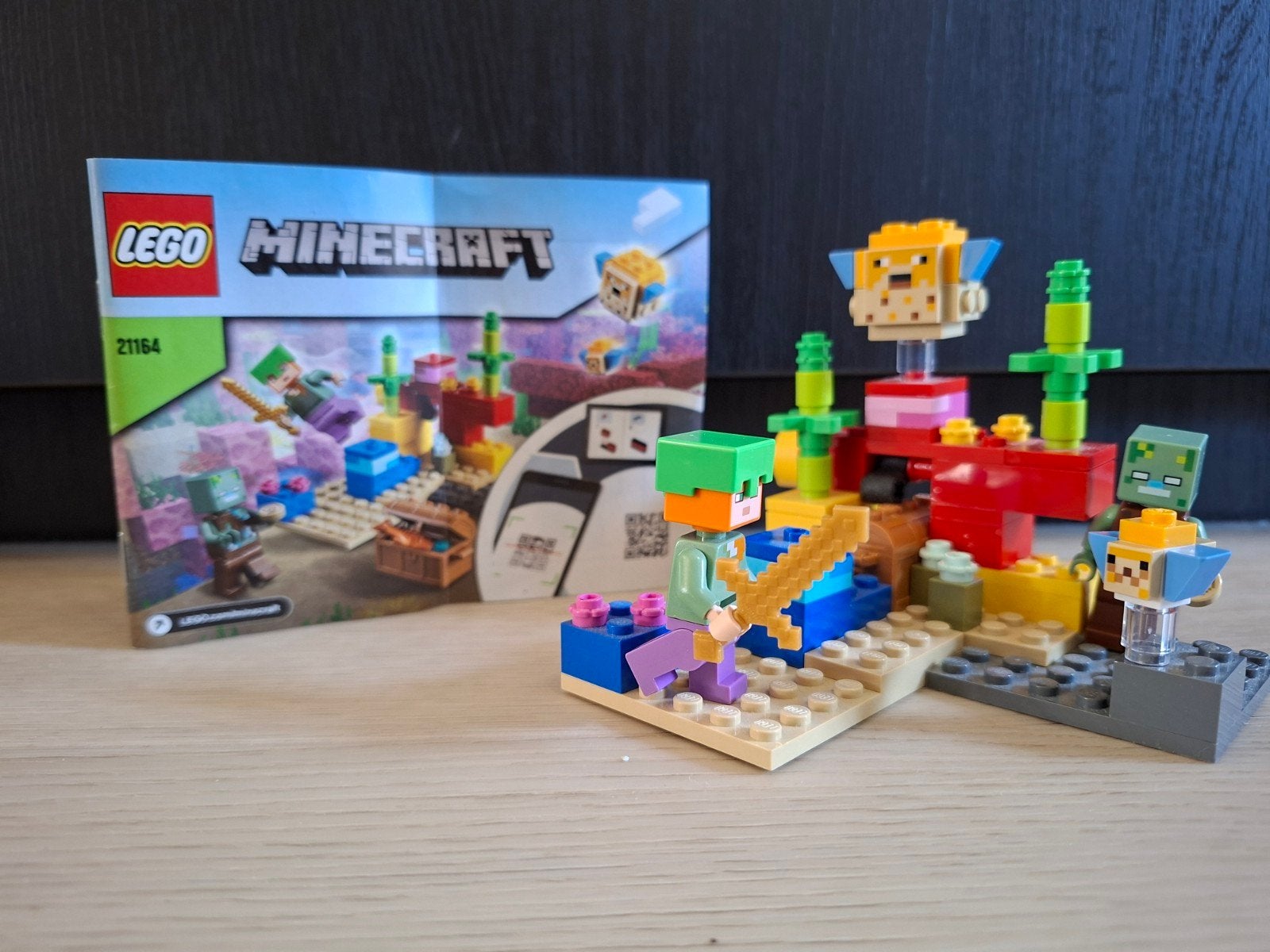 LEGO Minecraft 21164 Het Koraalrif, Ophalen, Zo goed als nieuw