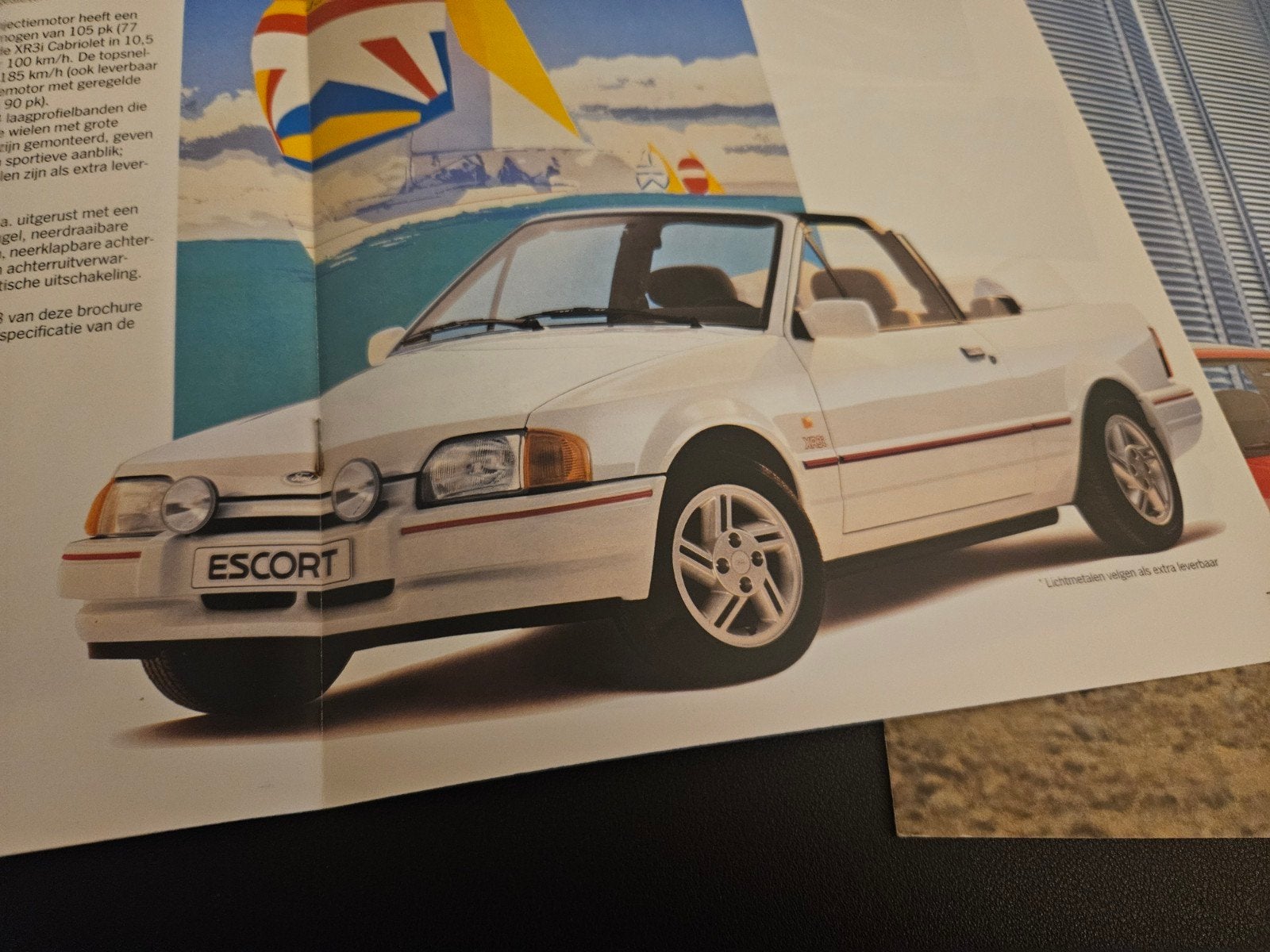 5 Brochures Ford Escort XR3i, RS Turbo & Cabrio, Boeken, Ophalen of Verzenden, Zo goed als nieuw, Ford