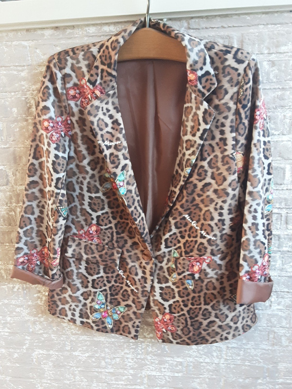 Mucho Gusto Blazer Maat M - Luipaardprint met vlinders, Maat 38/40 (M), Meerkleurig, Ophalen of Verzenden, Jasje