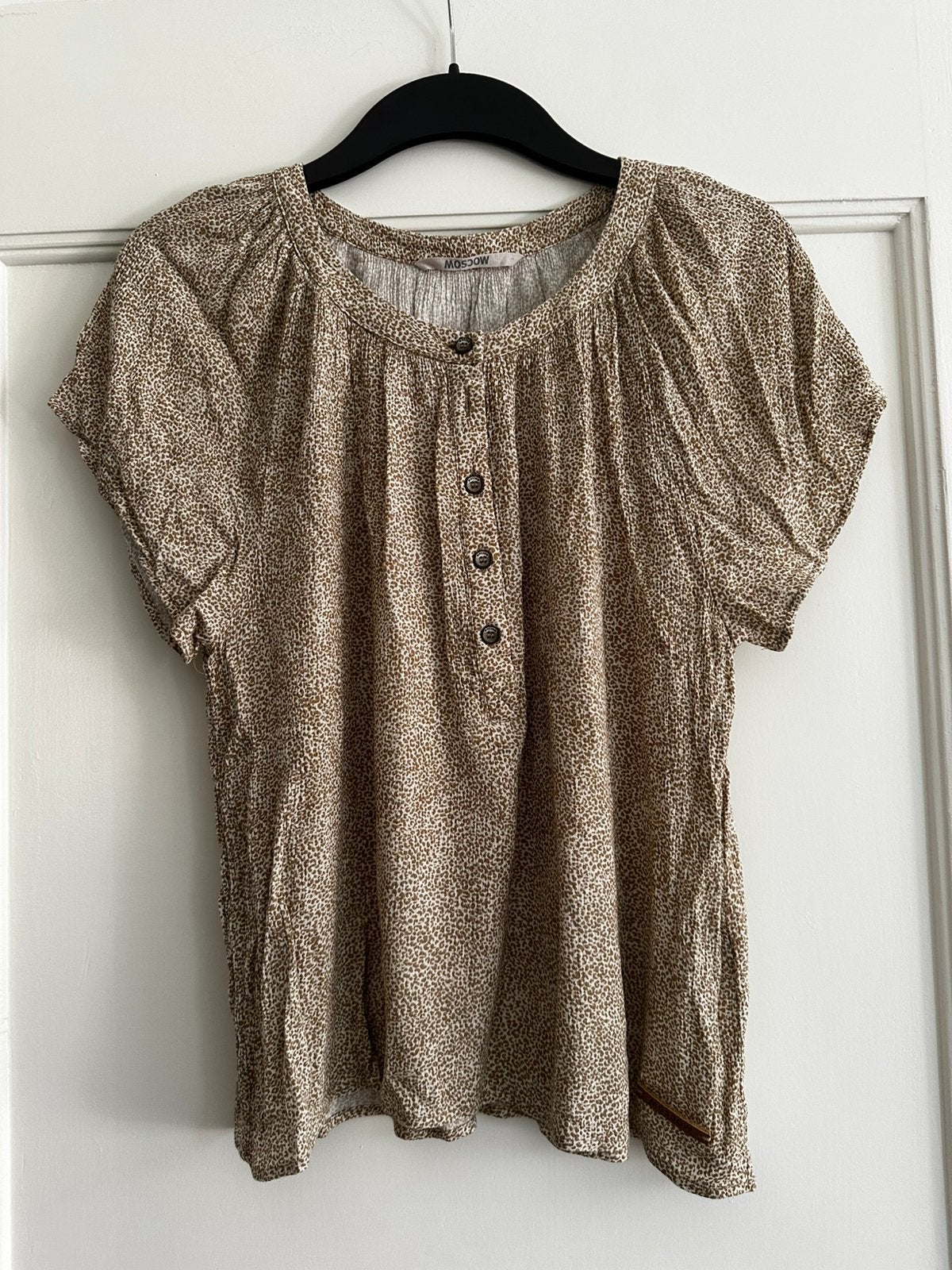 Blouse moscow maat S, Ophalen of Verzenden, Zo goed als nieuw, Maat 36 (S), Beige