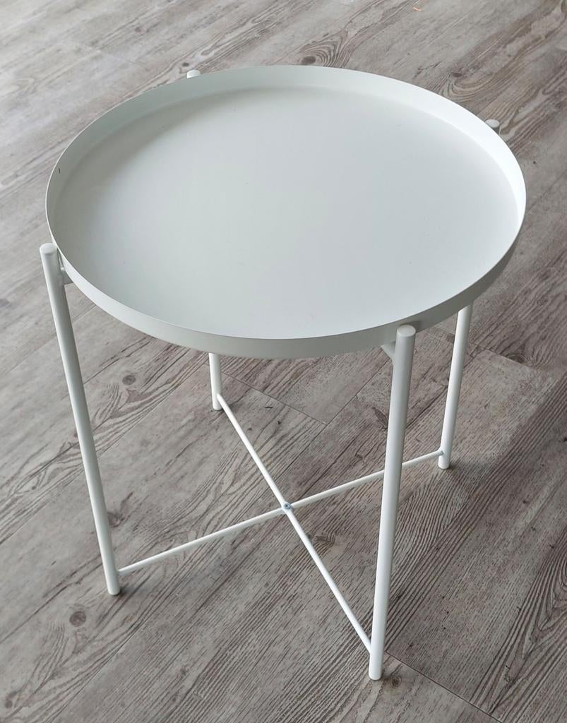 Witte bijzettafel - Ikea Gladom, Metaal of Aluminium, Rond, Zo goed als nieuw, Ophalen