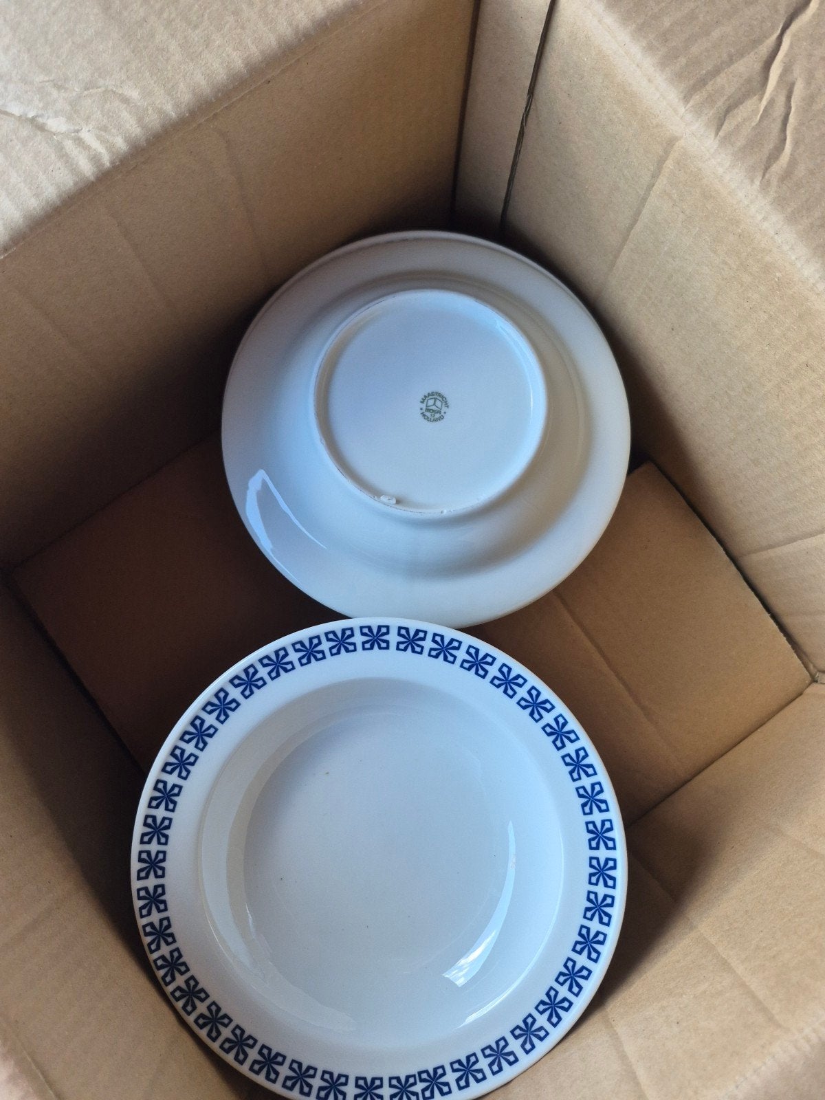 19 stuks diepe borden met blauw patroon, Ophalen of Verzenden, Gebruikt, Keramiek, Bord(en)