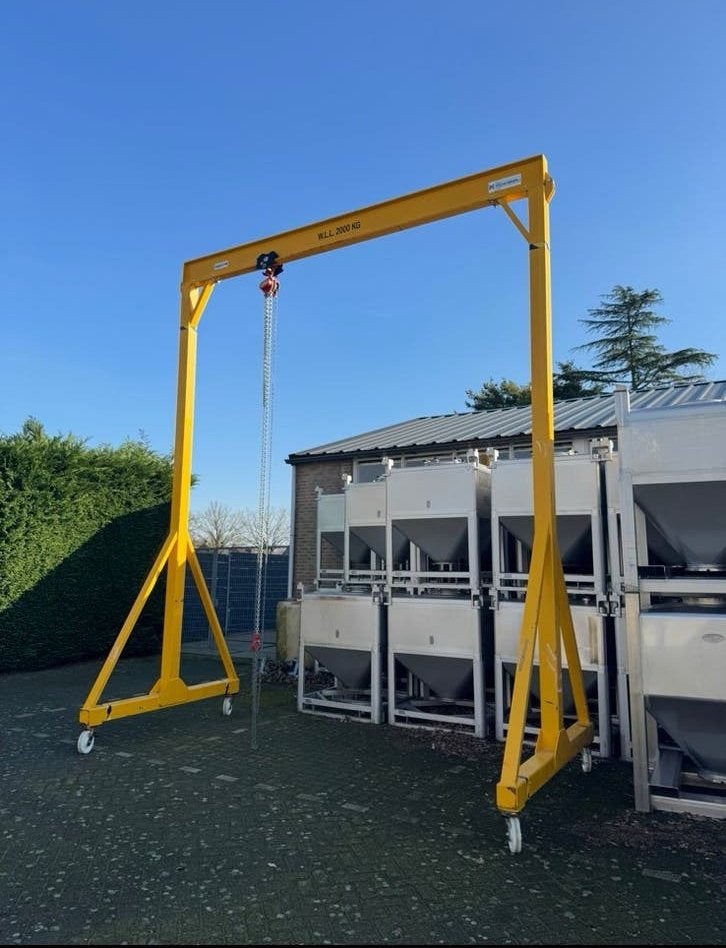 Liftsmart Mobiele portaalkraan Hijsenenzo 2t 5m incl loopkat, Doe-het-zelf en Verbouw, Ophalen, Zo goed als nieuw
