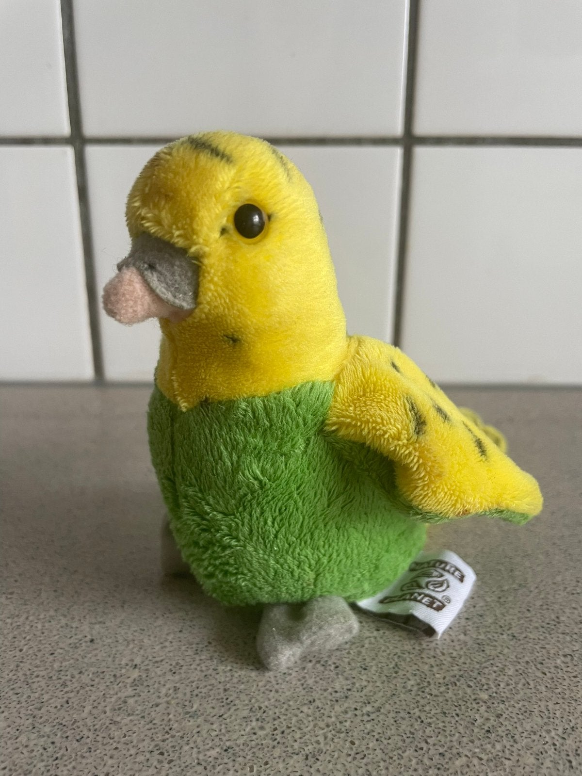 Nature Planet parkiet knuffel geel groen, Verzenden, Zo goed als nieuw, Beeldje of Figuurtje