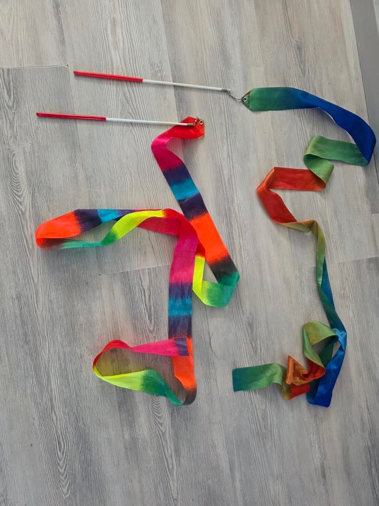 2x Ritmisch Gymnastiek Lint Regenboog Kleuren, Ophalen of Verzenden, Zo goed als nieuw