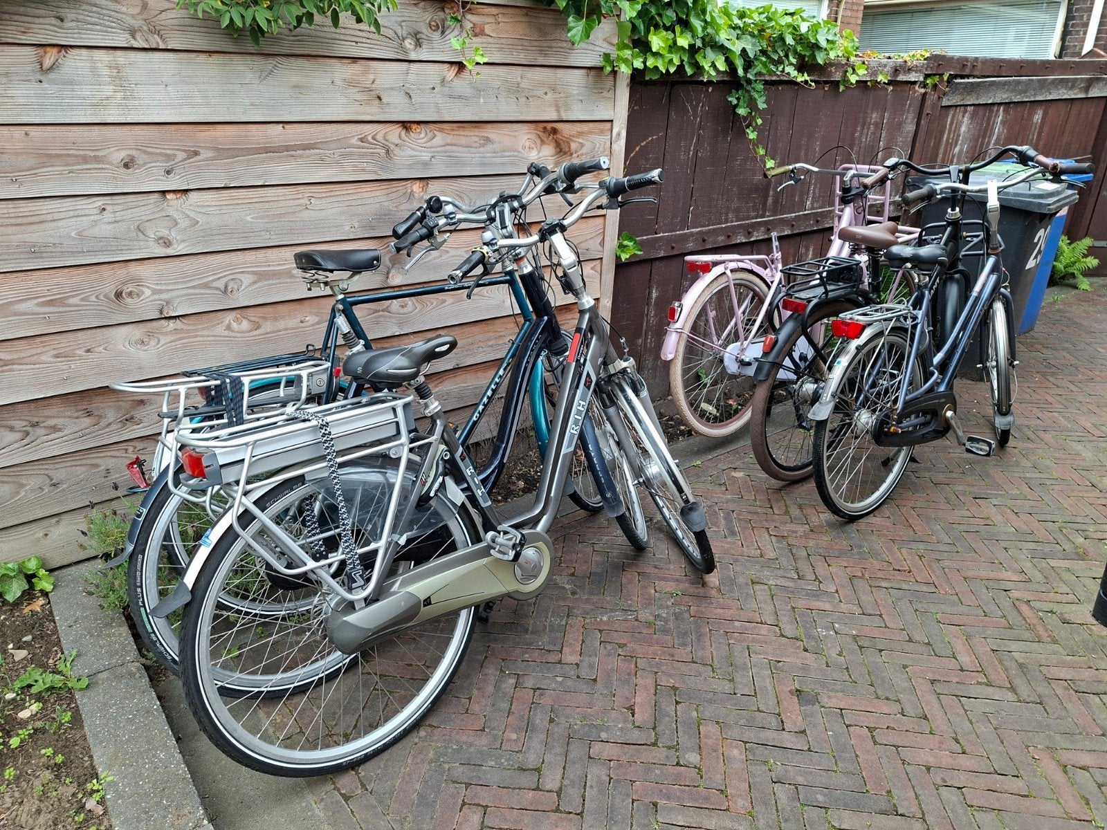 Partij van 6 fietsen - elektrisch en normaal - opknappers, Minder dan 10 versnellingen, Gebruikt, 55 cm of meer, Schijfrem