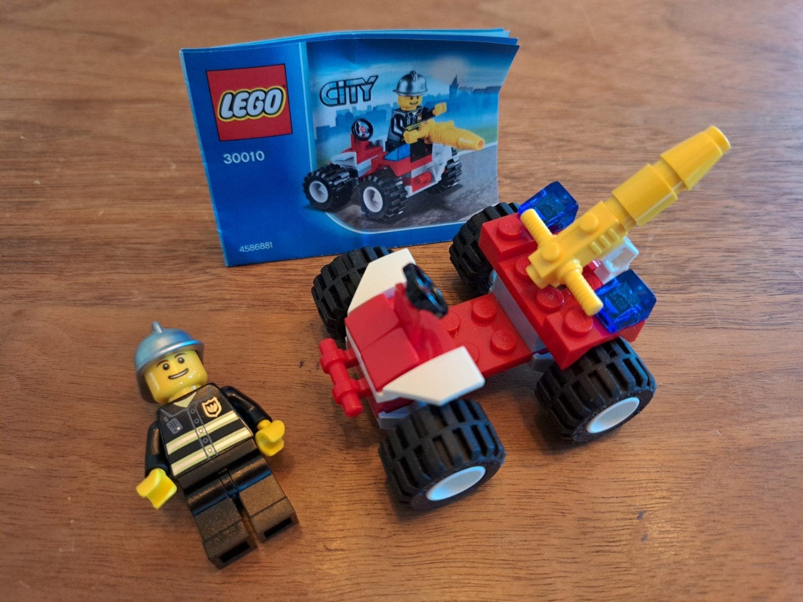 Lego City Brandweer Quad (30010) met minifiguur, Compleet, Lego, Ophalen of Verzenden, Complete set