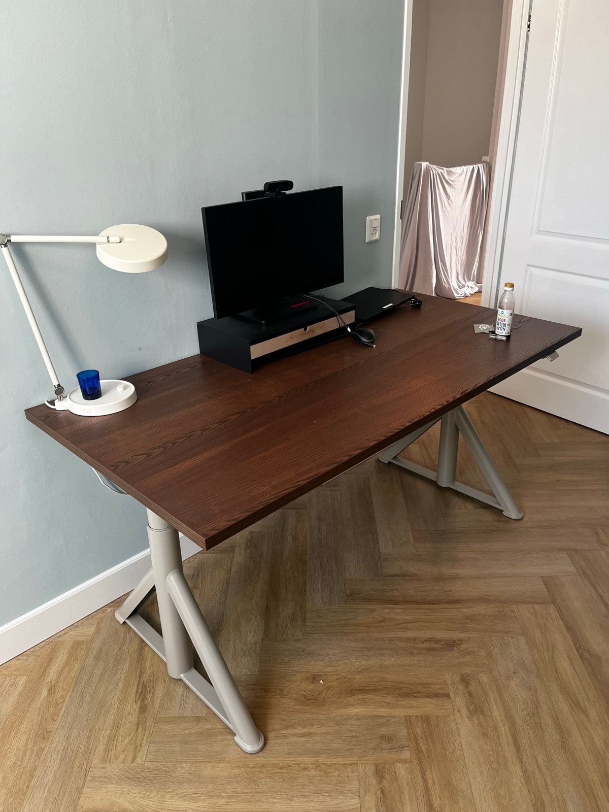 IKEA Idasen Elektrisch Zit-Sta Bureau, Huis en Inrichting, Ophalen, Zit-sta bureau, Elektrisch, Spaanplaat of MDF