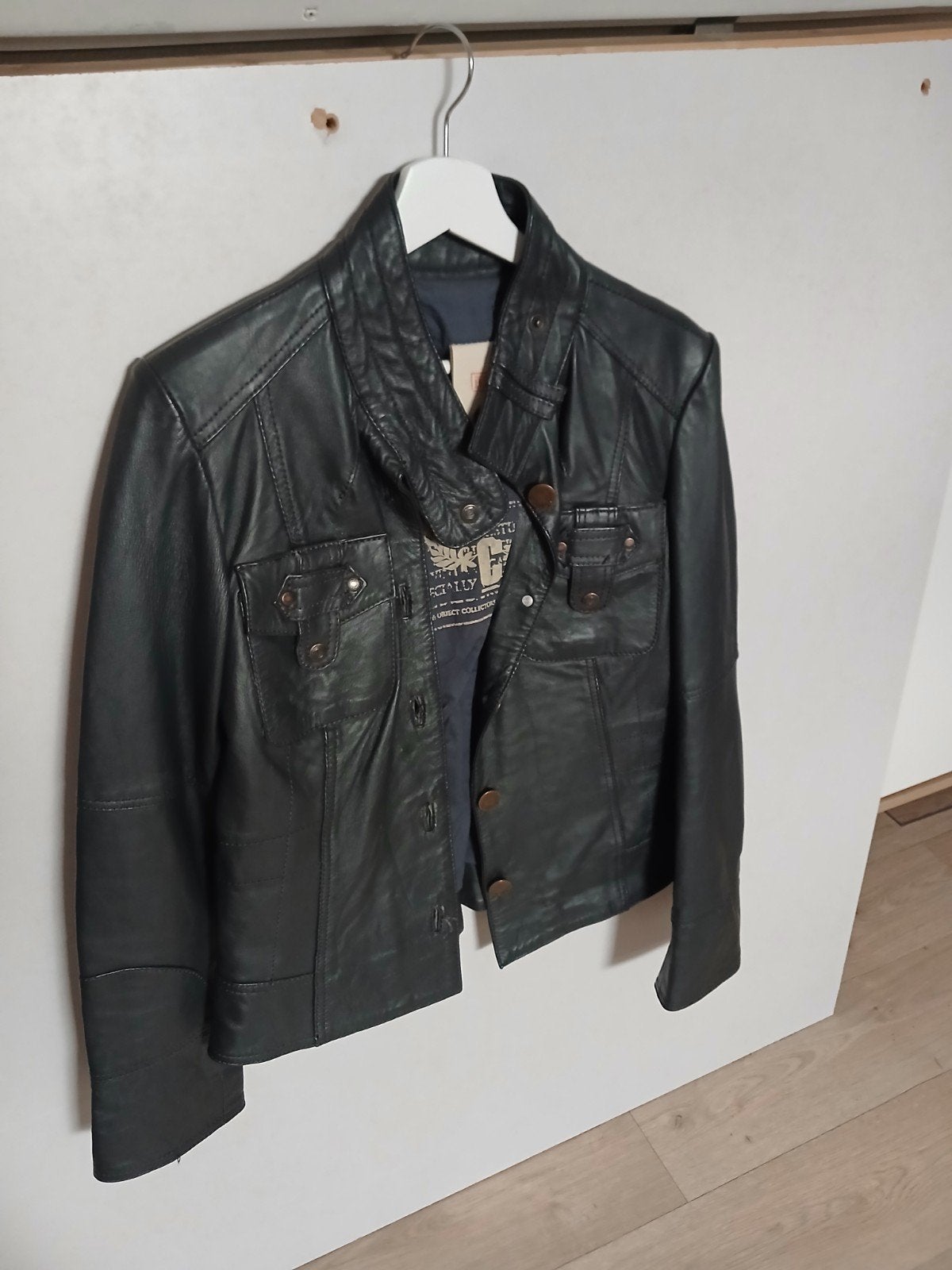 Stoere leren jas van Object, maat L, Ophalen, Zwart, Gedragen, Object