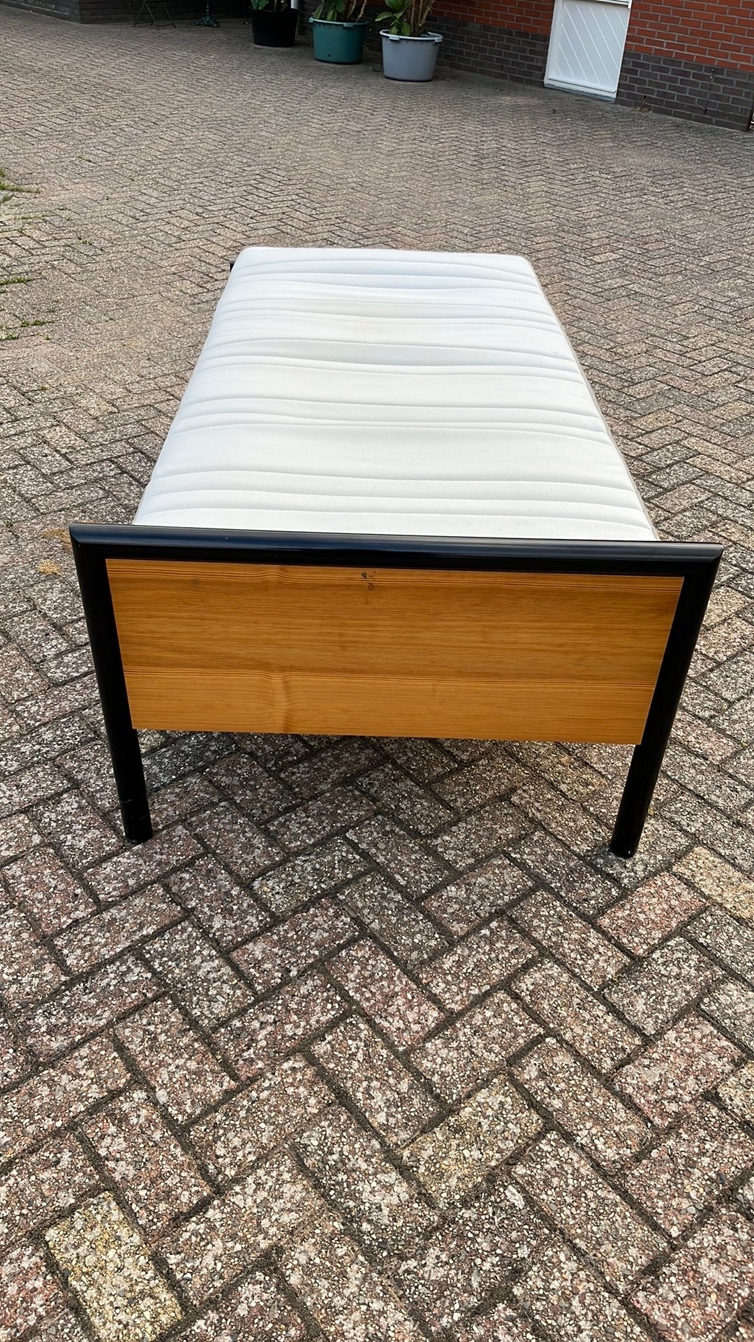 1 persoons ledikant met spiraalbodem en matras, Huis en Inrichting, Slaapkamer | Bedden, Ophalen, Gebruikt, 90 cm, Eenpersoons