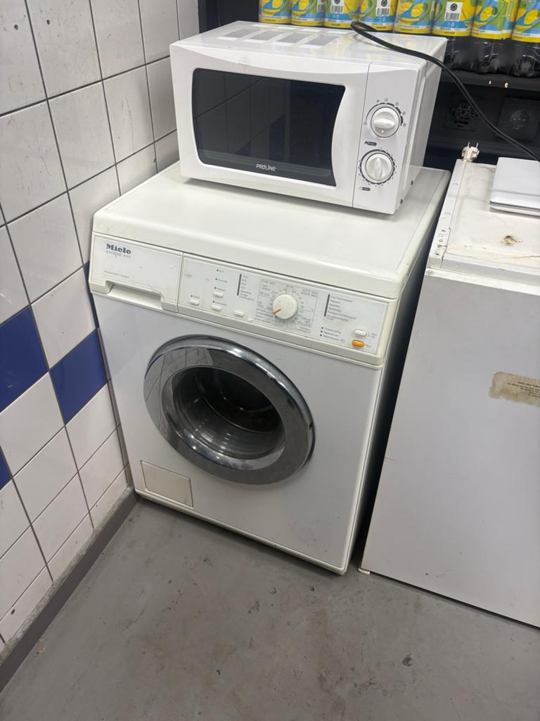 Miele W918 Wasmachine, Witgoed en Apparatuur, Wasmachines, Zo goed als nieuw, Voorlader, 6 tot 8 kg, 85 tot 90 cm, 1200 tot 1600 toeren