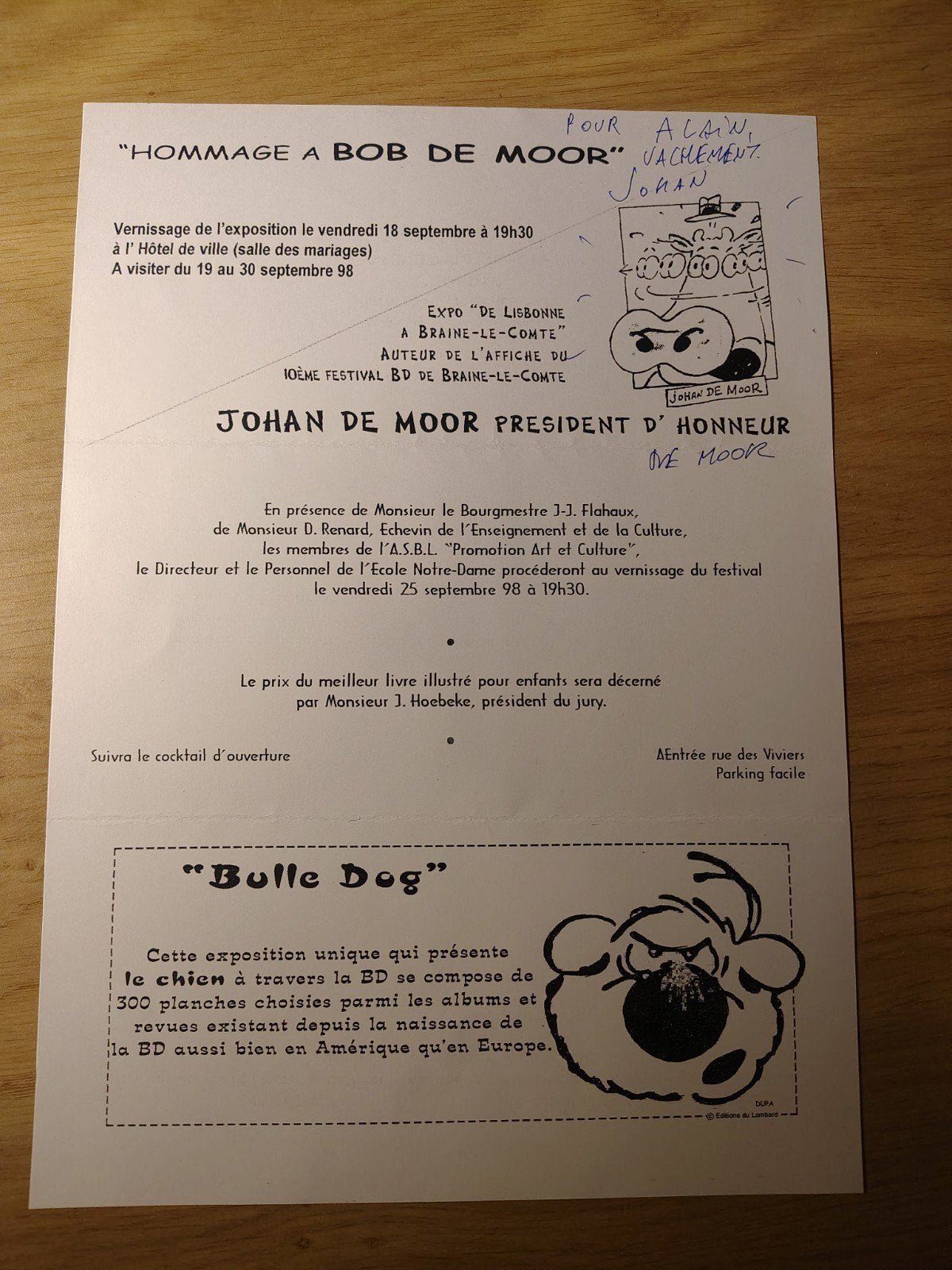 Hommage a Bob de Moor, Gesigneerd door Johan de Moor, Eén stripboek, Ophalen of Verzenden, Zo goed als nieuw