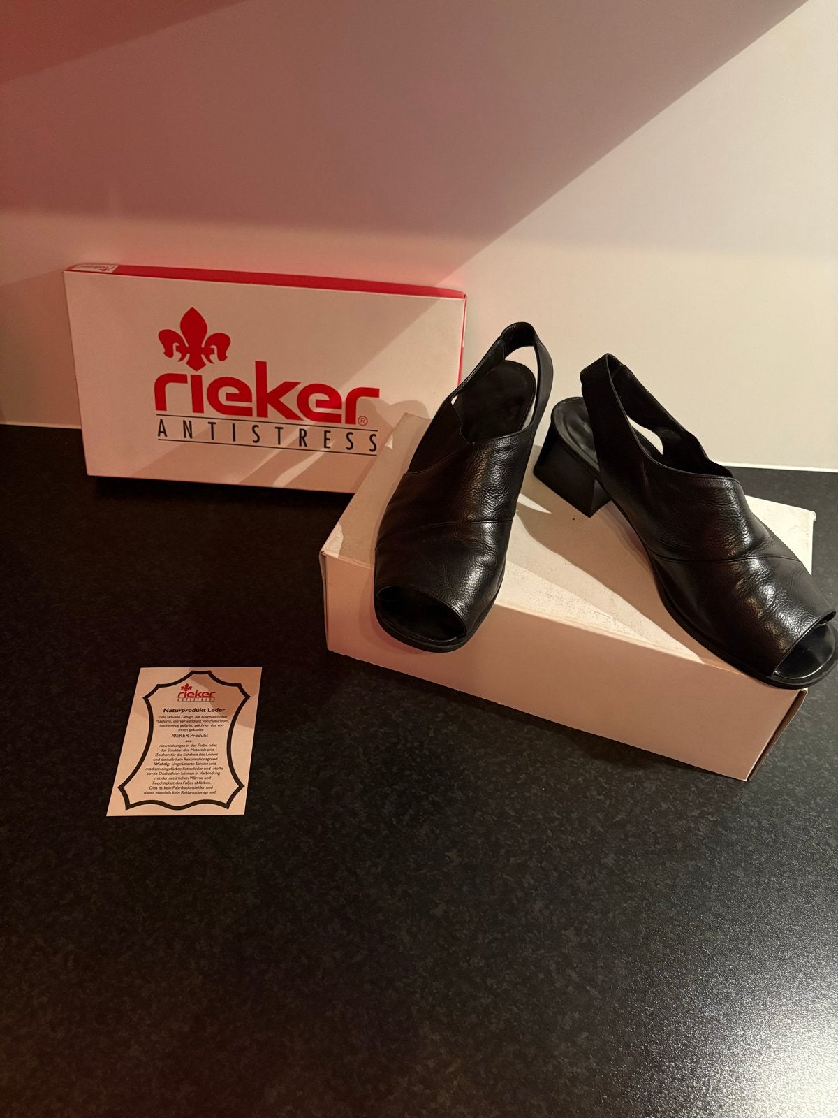 Rieker Antistress Zwarte Leren Peep-Toe Schoenen Maat 39, Ophalen of Verzenden, Nieuw, Zwart, Schoenen met lage hakken