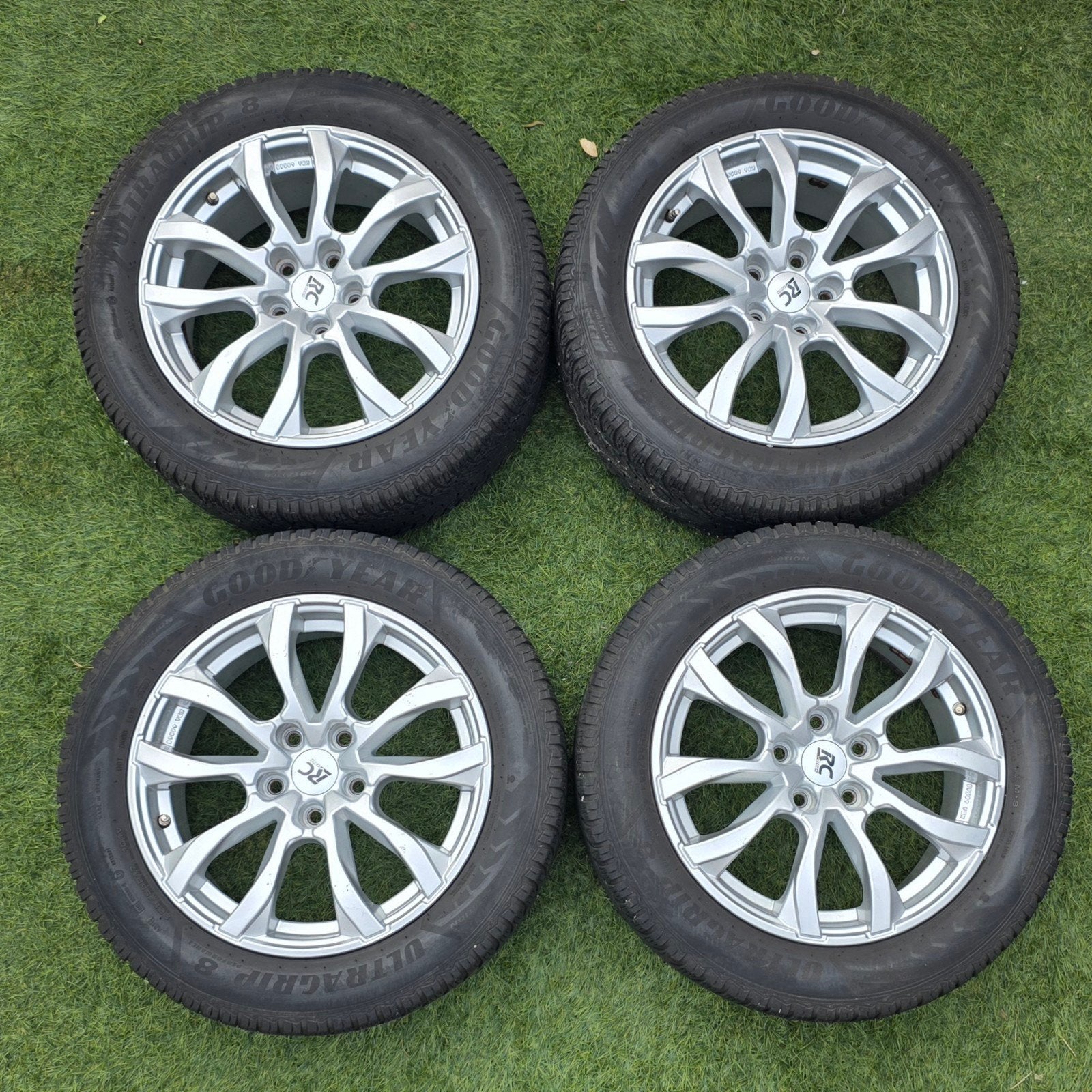 Mooie set winterbanden met 17 inch lichtmetalen velgen, Ophalen, Gebruikt, Banden en Velgen, 17 inch