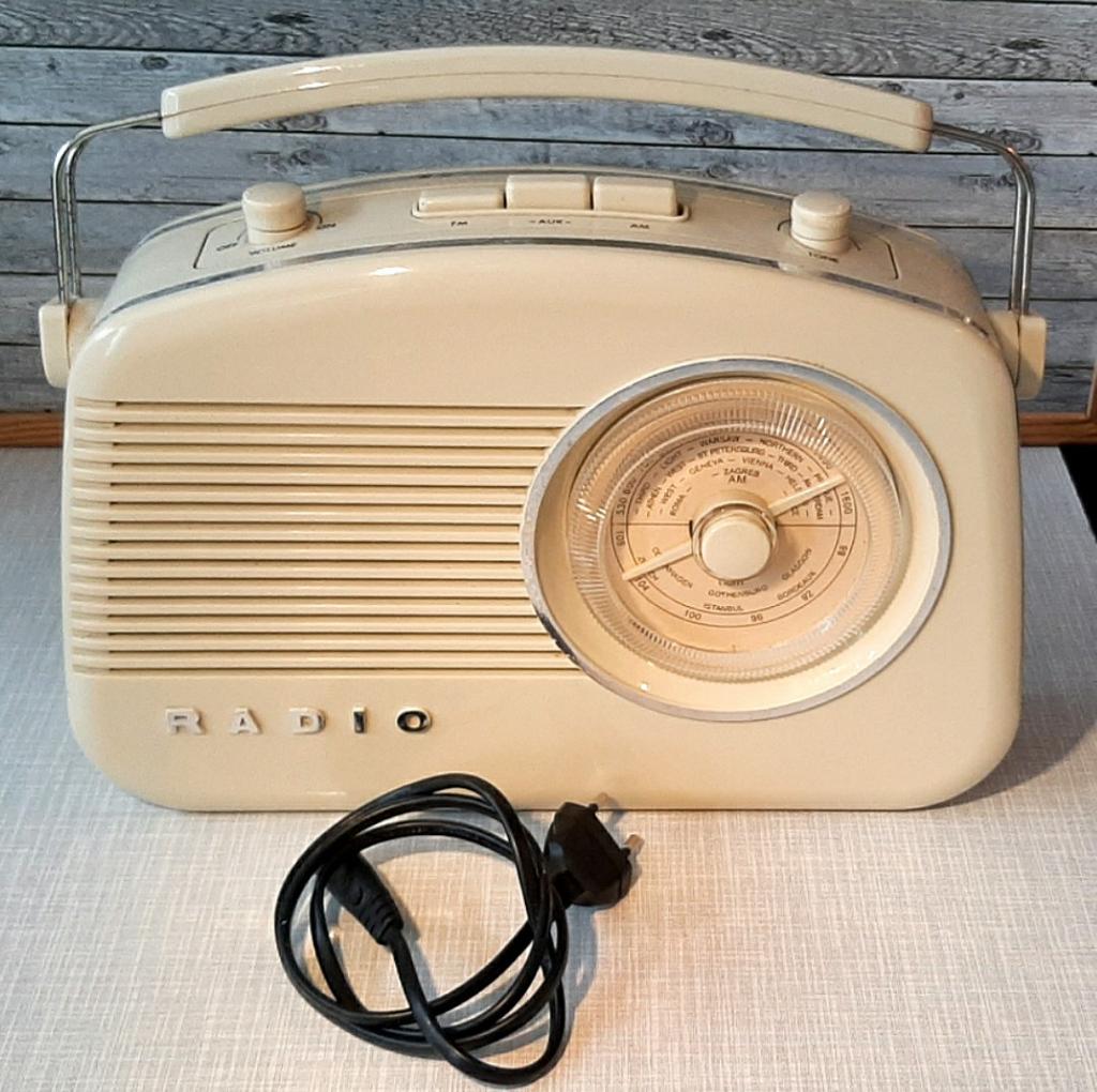 König HAV-TR800BE, Ophalen of Verzenden, Zo goed als nieuw, Transistorradio