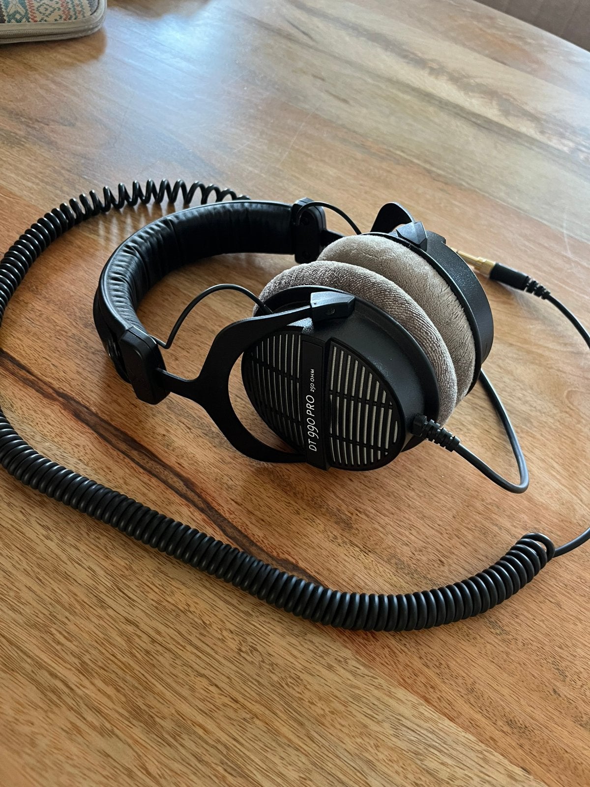 Beyerdynamic DT 990 Pro (250 Ohm), Ophalen of Verzenden, Zo goed als nieuw, Over oor (circumaural), Overige merken