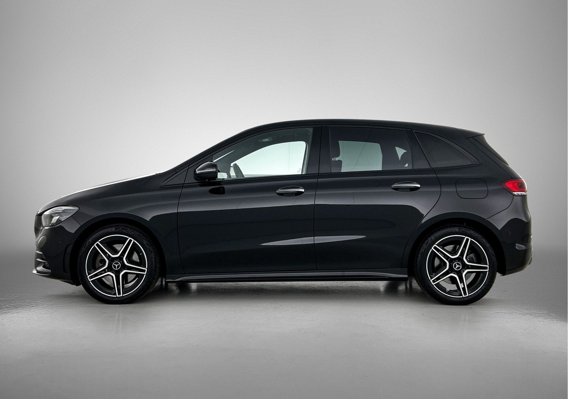 Mercedes-Benz B-Klasse 250 e AMG Plug-In Hybride LIchtmetale, Auto's, 12 maanden, Gebruikt, 4 cilinders, 15 kWh