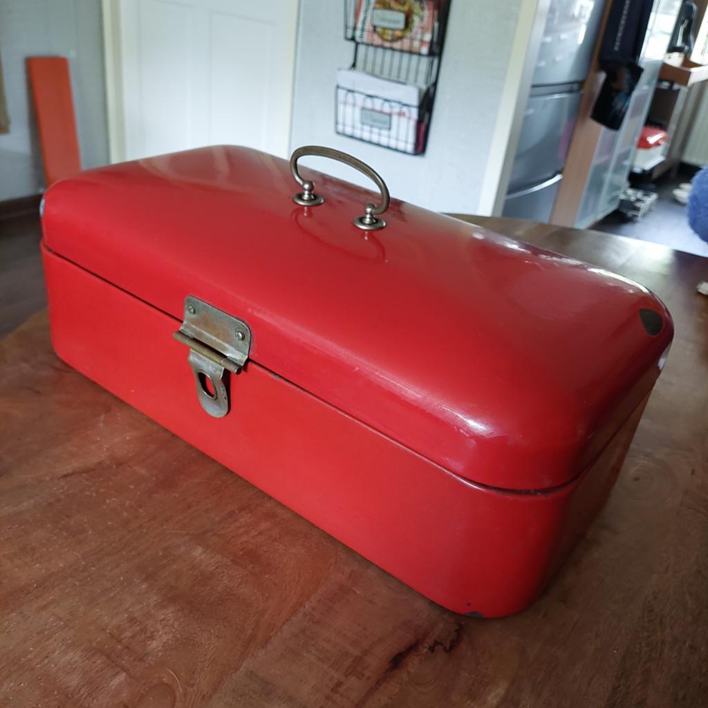 Vintage rode broodtrommel / voorraadbus, Antiek en Kunst, Ophalen of Verzenden