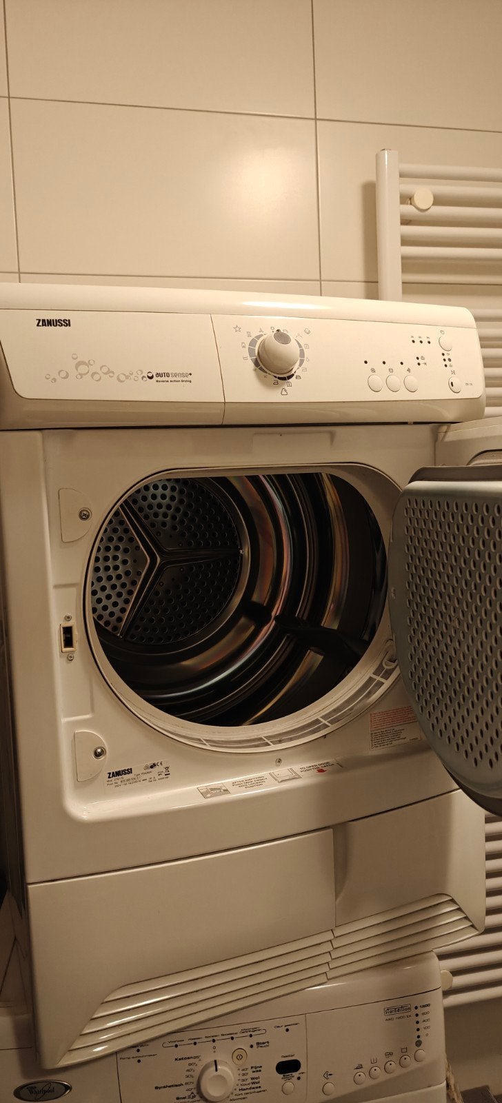 Zanussi wasdroger gratis af te halen in Woensel Zuid, Witgoed en Apparatuur, Wasdrogers, Gebruikt, Condens, Voorlader, 85 tot 90 cm