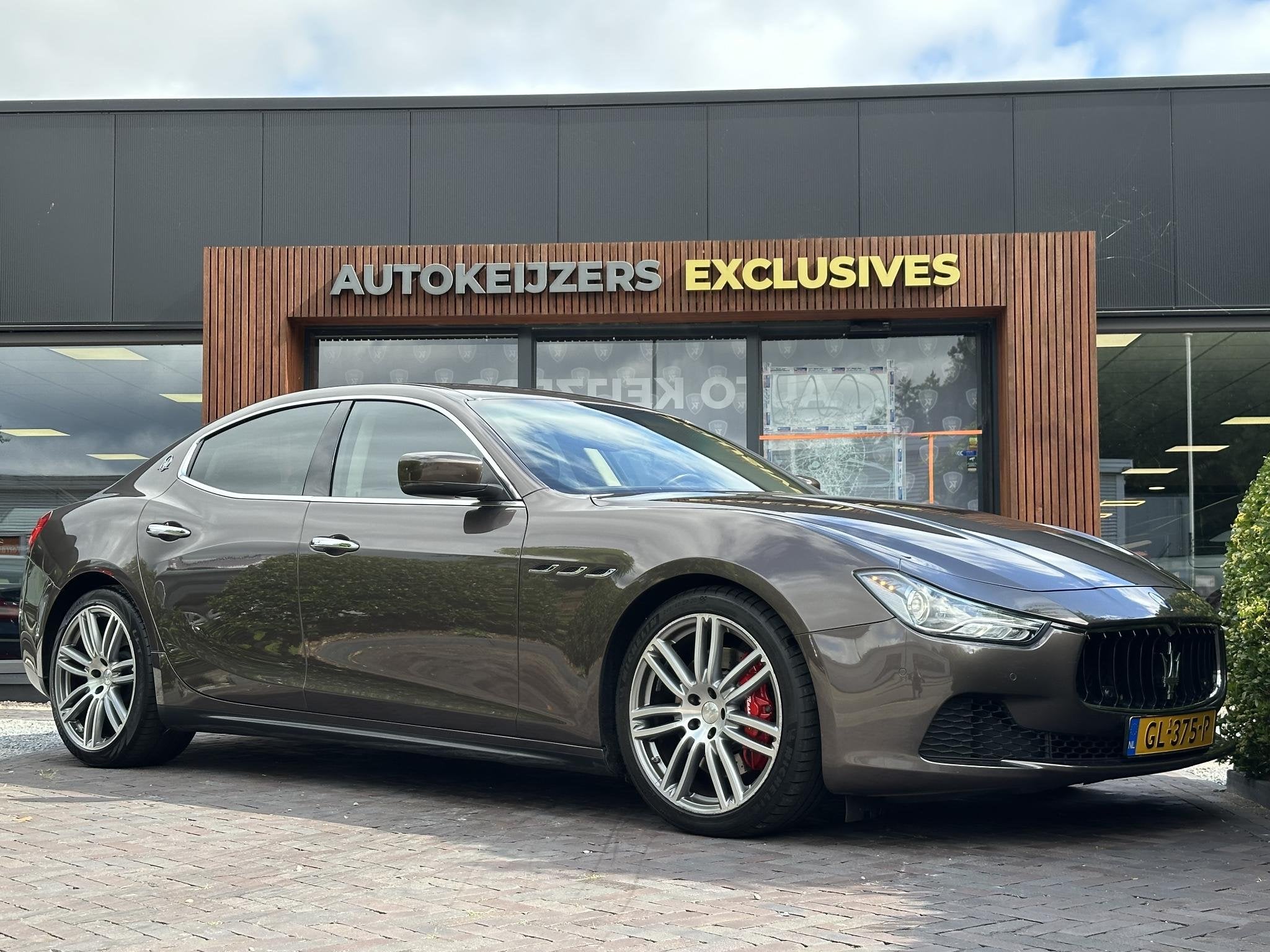Maserati Ghibli 3.0 V6 D Leer Navi 20”, Auto's, Maserati, Achterwielaandrijving, Gebruikt, Euro 6, Bruin