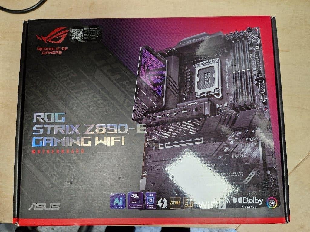 Asus Z890-E Gaming & Intel Core Ultra 9 285K, Computers en Software, Moederborden, Ophalen of Verzenden, Zo goed als nieuw, ATX