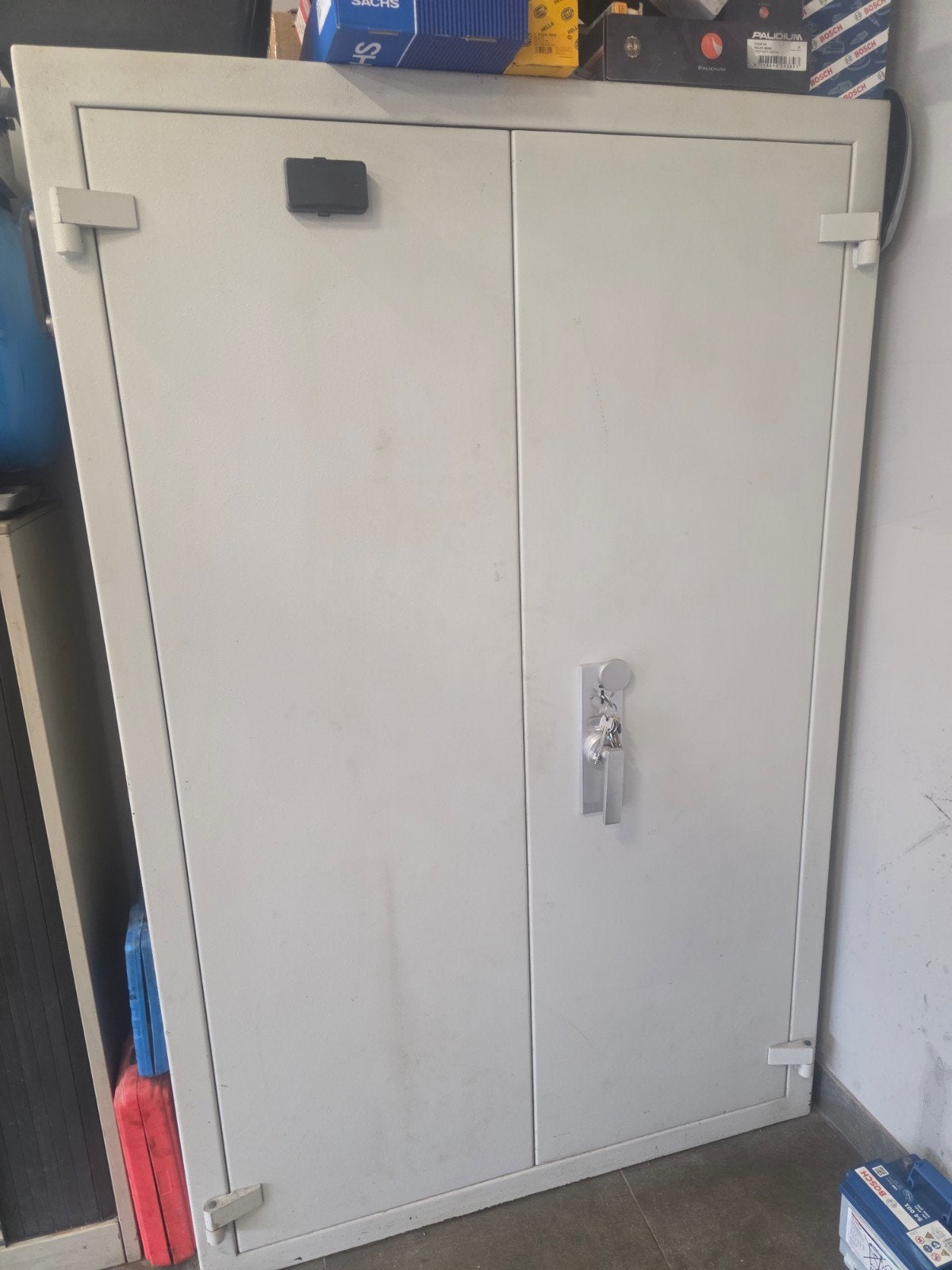 grote rdw kluis. of andere doeleinden, Ophalen