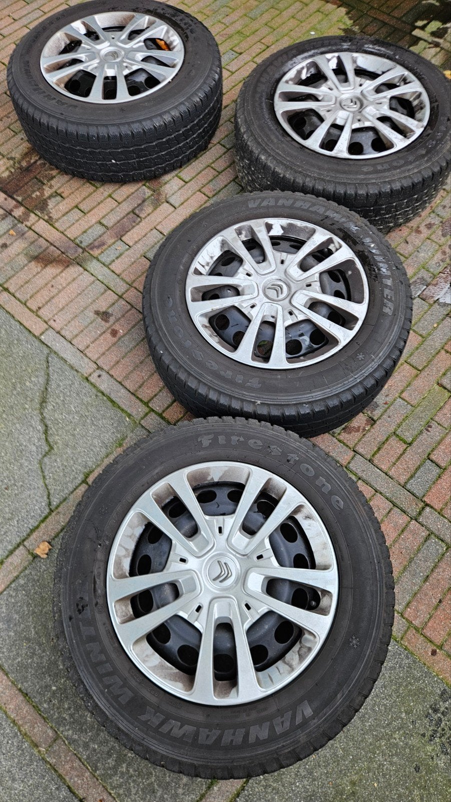 Vredestein Wintrac Winterbanden 215/65R16C met velgen, Auto-onderdelen, Ophalen, Gebruikt
