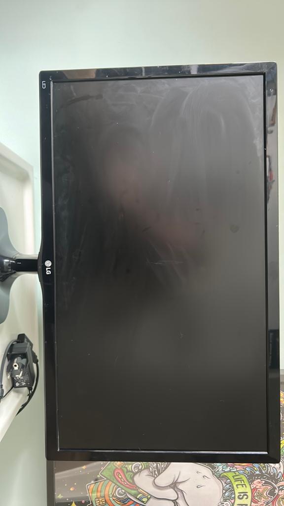 24 inch LG monitor, Ophalen, 60 Hz of minder, Gebruikt, HDMI