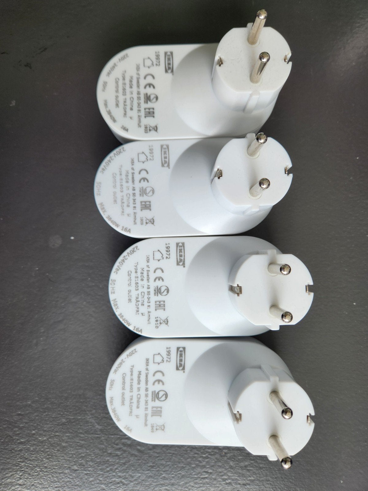 IKEA Tradfri Smart Plugs (4 stuks), Ophalen of Verzenden, Zo goed als nieuw, Stekker