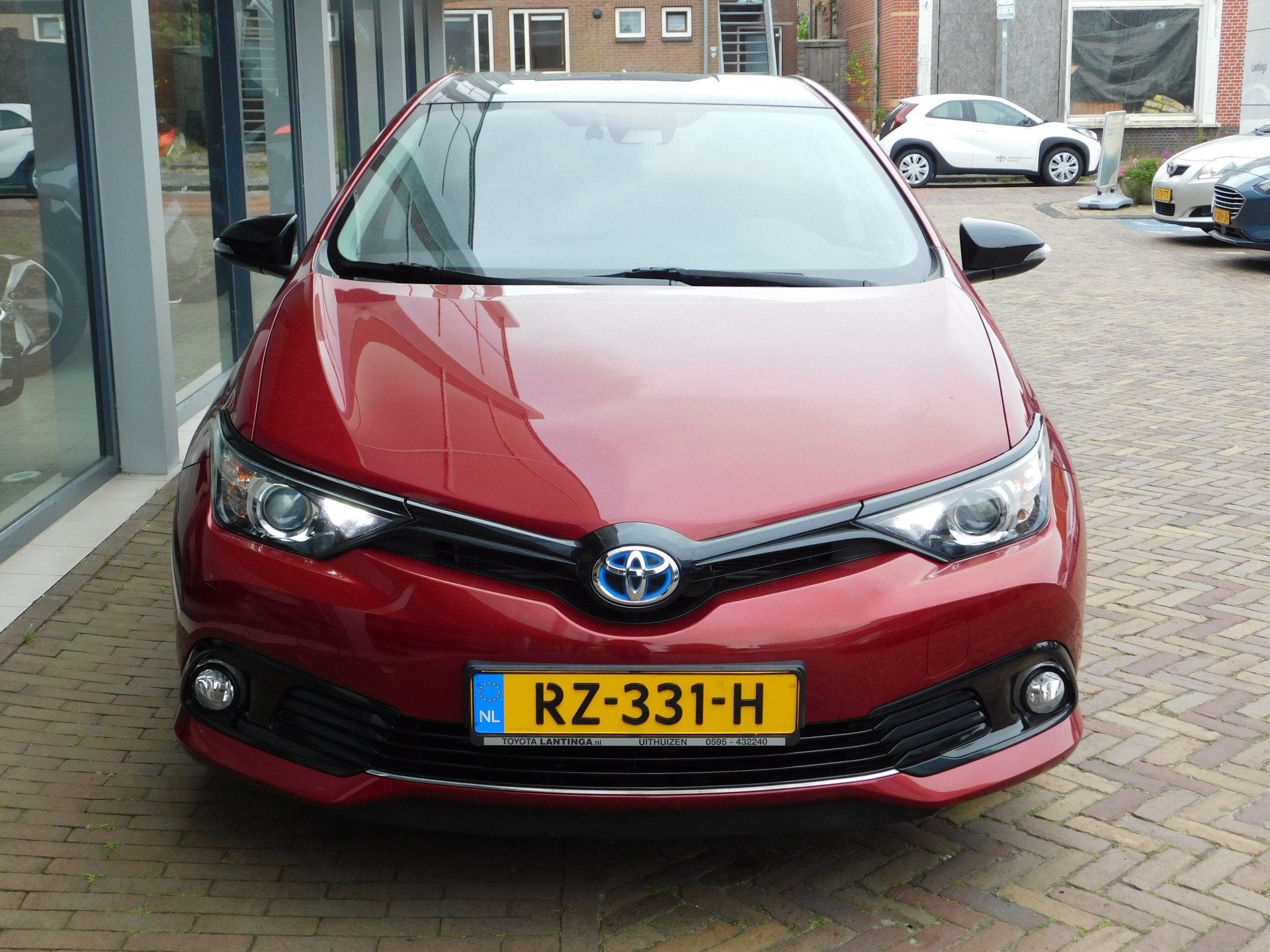 Toyota Auris 1.8 Hybrid Black Edition (bj 2018, automaat), Auto's, Gebruikt, Euro 6, 4 cilinders, Origineel Nederlands