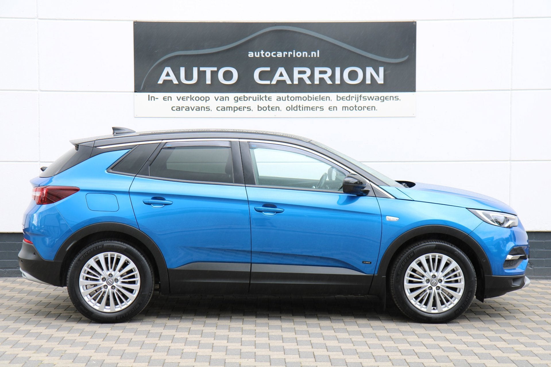 Opel Grandland X 1.6 Turbo Hybrid Carplay LED Camera !, Auto's, Opel, Dealer onderhouden, Zwart, 4 cilinders, 181 pk