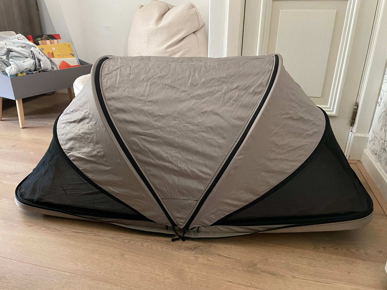 Qute Q-Camp opklapbaar campingbedje, Kinderen en Baby's, Ophalen, Zo goed als nieuw, Reisbedje