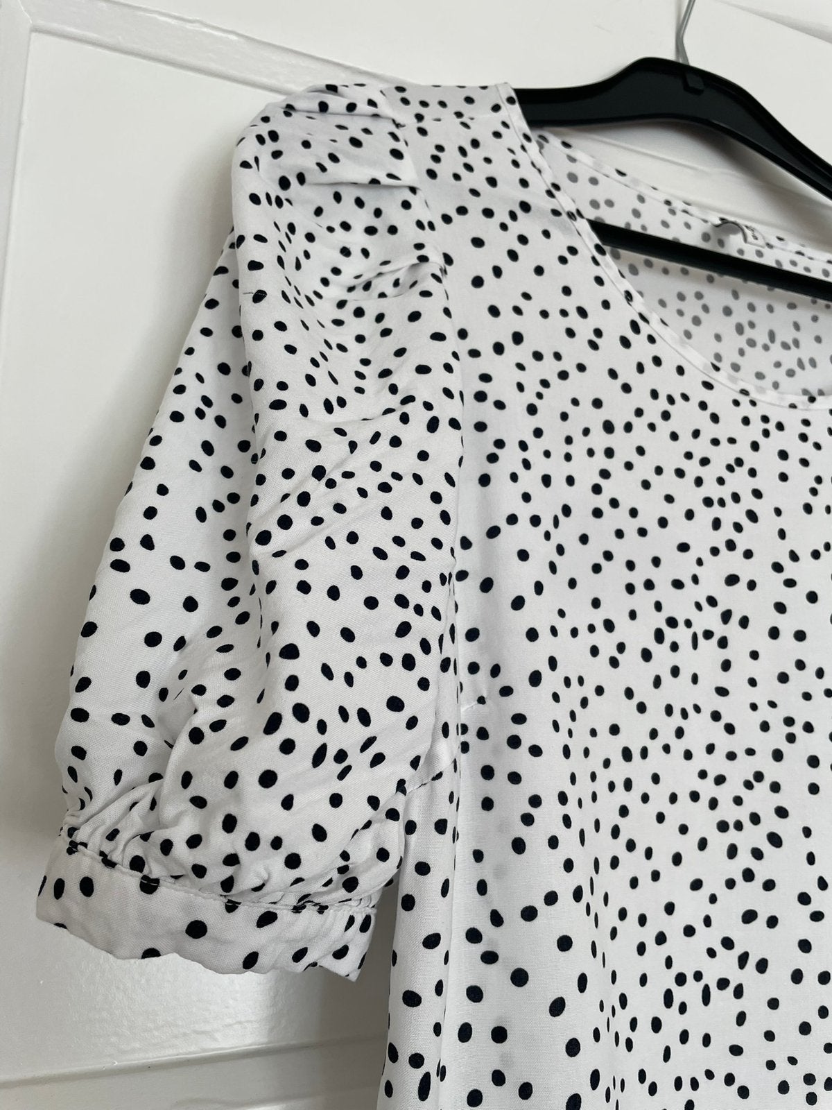 Mooie witte blouse zwarte polkadots korte pof mouw maat S, Ophalen of Verzenden, Zo goed als nieuw, Maat 36 (S), Wit
