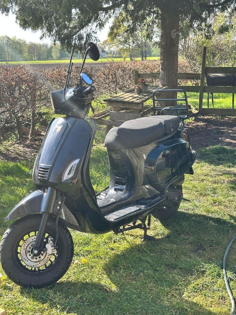 La Souris Sourini RS 2022, Fietsen en Brommers, Snorfietsen en Snorscooters, Overige merken, Ophalen of Verzenden, Zo goed als nieuw