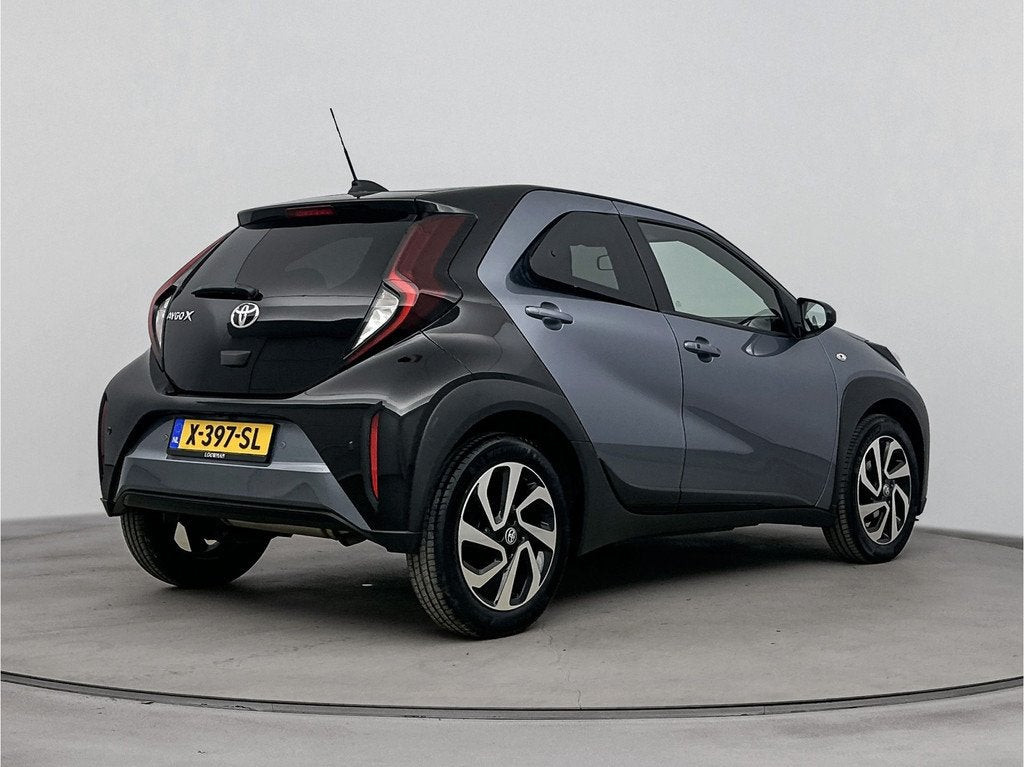 Toyota Aygo X 1.0 VVT-i MT Premium | Dealeronderhouden |, Auto's, Toyota, Voorwielaandrijving, 12 maanden, Stof, Gebruikt