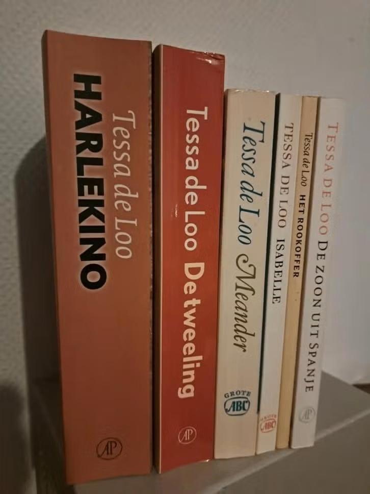 AANBIEDING 5 titels van Tessa de Loo - in (zeer) goede staat, Ophalen of Verzenden, Zo goed als nieuw