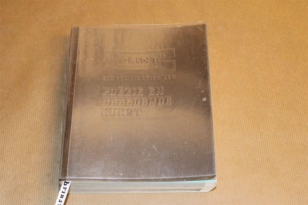 Plint — Het Beste van 25 Jaar Poezie & Kunst, Ophalen of Verzenden, Gelezen