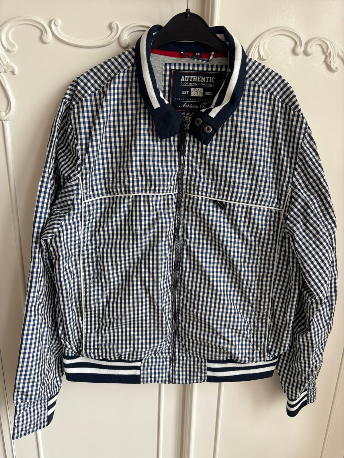 Nieuw blauw wit jas merk Authentic maat XL, Ophalen of Verzenden, Nieuw, Maat 56/58 (XL), Blauw